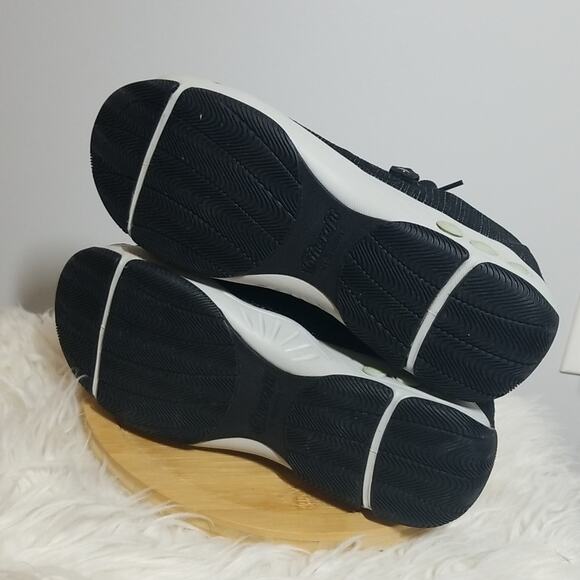 NWT THERAFIT Francesca Walking Shoe in black - Picture 7 of 9